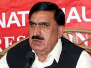 چائے کی پیالی میں سونامی لانیوالے وقت برباد کر رہے ہیں شاہی سید   