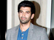 عاشقی ٹو فیم اداکار ادیتیہ رائے کپور 29 سال  کے ہوگئے 