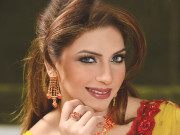 ساڑھی  پُرکشش بھی پُروقار بھی