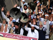 جے یوآئی س کا گستاخانہ فلم ساز کو قتل کرنےوالے کیلئے 2 لاکھ ڈالرانعام کا اعلان