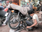 مہنگائی کے باعث دکان ورکشاپ اورٹھیلوں پرکم عمربچے معمولی اجرت پرکام کرتے ہیں ایکسپریس سروے