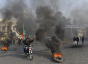 پاکستان ایک نظر میں  اور لاہور بھی بند کردیا گیا