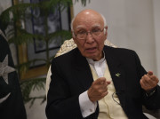 پشاورکے اسکول میں معصوم بچوں کا قتل عام پاکستان کا نائن الیون ہے سرتاج عزیز