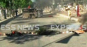 نوابشاہ نئے بلدیاتی نظام کیخلاف جسقم کی ریلی مظاہرے پولیس اہلکار زخمی