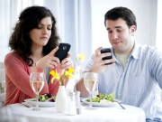 موبائل فون انسانی رشتوں کے لیے قاتل    