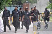 لاہور میں مبینہ پولیس مقابلے میں 4 اشتہاری ڈاکو ہلاک