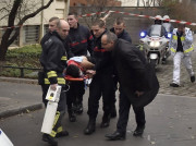 فرانس میں توہین آمیز خاکے شائع کرنے والے اخبارکے دفتر پر حملے میں 12 افراد ہلاک 