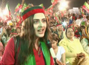 عمران خان کی شادی پرنوجوان خاتون کارکن کپتان سے ناراض ہوگئیں