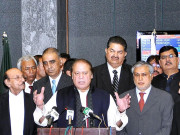 وزیراعظم کے دورے نے حصص مارکیٹ کو مندی سے بچالیا  