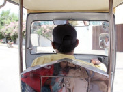 باجی 100 روپے دے دینا