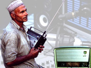 کوئی ریڈیو سنتا بھی ہے