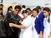 درسگاہوں میں ممکنہ دہشت گردی اسکول اساتذہ اور طالبات کو اسلحہ چلانے کی تربیت