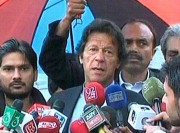 سینیٹ انتخابات کیلئے حکومت کے شو آف ہینڈ اقدام کی حمایت کرتے ہیں عمران خان