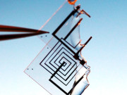 صحت جسم میں پگھل جانے والی الیکٹرونکس ڈیوائس   