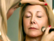 خود کو بوڑھا نہ دکھائیں