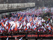 روس مقتول اپوزیشن رہنما بورس نیمتسوف کی یاد میں ہزاروں افراد کا مارچ