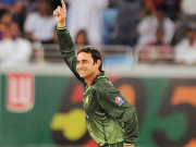 ہم سا ہو تو سامنے آئے