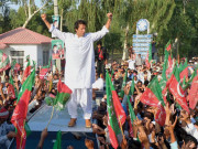 ڈرون حملوں کے خلاف مارچ ڈیرہ پہنچ گیا وزیرستان جانے والے راستے سیل