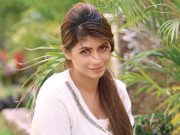 ہواؤں کو دیتی ہوں خوشبو کا تحفہ