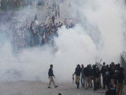 اب پھر ایک سوال ۔۔۔۔۔ تُو کون اور میں کون