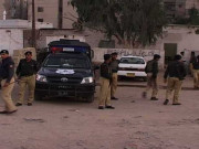 کراچی کے علاقے سہراب گوٹھ میں مقابلے کے دوران 3 دہشت گرد ہلاک پولیس