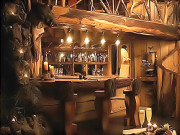 چلی کا انوکھا ہوٹل جہاں داخلے کیلیے رسی سے بنا پل پار کرنا پڑتا ہے