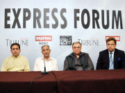 فوج سعودیہ بھیجنے کا فیصلہ دانشمندانہ نہیں پاکستان سفارتی کرداراد کرےایکسپریس فورم