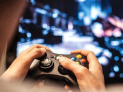 کھیلو مگر میدان میں