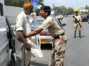 اصل شناختی کارڈ رکھنے کی لایعنی ہدایت