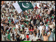 پاکستانی خوش رہنے میں بھارتیوں سے آگے ہیںورلڈ ہیپنیس رپورٹ