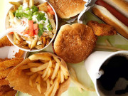 فاسٹ فوڈ سے پیدا ہونے والی بیماریاں