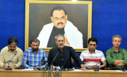 الطاف حسین پرتنقید کرنے والے فوج کے خلاف توہین آمیزالفاظ استعمال کرچکے ہیں رابطہ کمیٹی