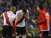 ارجنٹائن میں مداحوں کا فٹبالرز پرکالی مرچوں سے حملہ