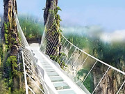 چین میں دنیا کا سب سے لمبا شیشے کا پل عوام کے لیے کھول دیا گیا