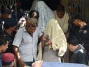 دہشت گردوں کے گرد گھیرا تنگ کیا جائے