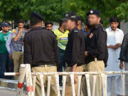 لاہور پولیس کا چھاپا، جعلی پولیس اہلکار، خطرناک شوٹرسمیت 37 ملزمان گرفتار