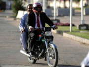 موٹرسائیکل سواروں پر ہیلمٹ کی پابندی