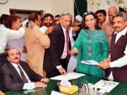 شیری رحمٰن نے کاغذات نامزدگی جمع کرا دیے بلا مقابلہ سینیٹر بننے کا امکان