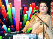 مقبولیت میں کلام کے بہترانتخاب کا بھی بڑاعمل دخل ہےمنی بیگم
