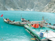 بدلتے موسموں کا شکار عطا آباد جھیل