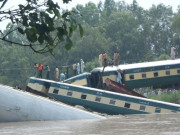 وزیر آباد میں افسوسناک ٹرین حادثہ