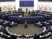 یورپی یونین نے یونان کیلیے 7 ارب یورو سے زائد کا قرض منظور کرلیا