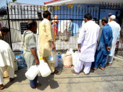 کراچی میں با اثر وال مینوں کی اجارہ داری شہری پانی کی بوند بوند کو ترس گئے