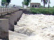 سکھر بیراج تباہی کے دہانے پر