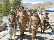 آرمی چیف کا چترال کے سیلاب سے متاثرہ علاقوں کا دورہ