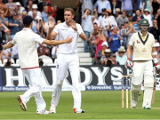 براڈ نے ٹیسٹ وکٹوں کی ٹرپل سنچری مکمل کرلی