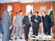 ووٹ کے ذریعے تبدیلی سے خوشحالی کی راہیں کھلتی ہیں چیف جسٹس