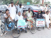 معذوروں پر سندھ اسمبلی کے باہر تشدد