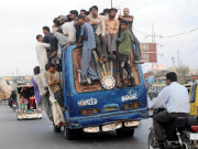 ٹریفک سسٹم کی بدحالی سے شہری پریشان