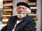 ’’شعر و فن کا سیاست سے گہرا تعلق ہوتا ہے‘‘